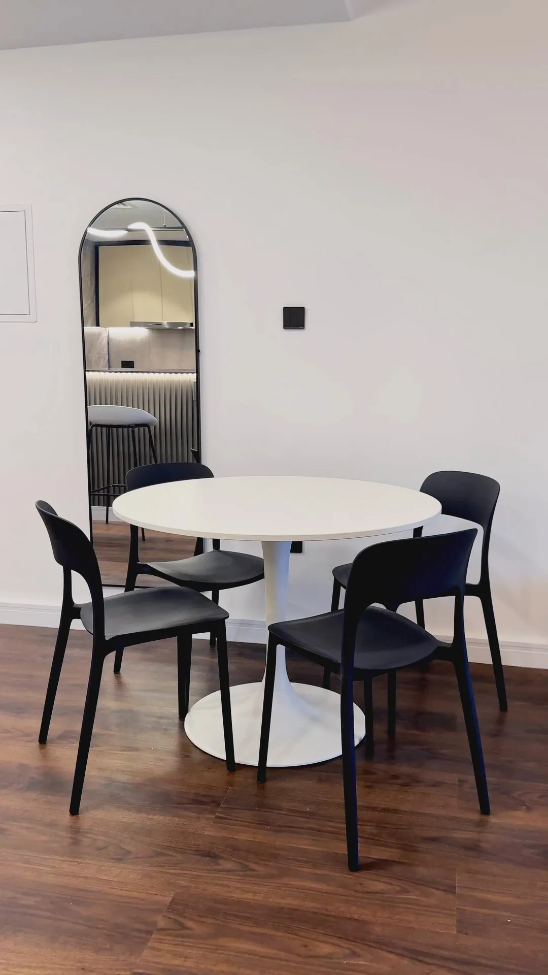 After: dining corner