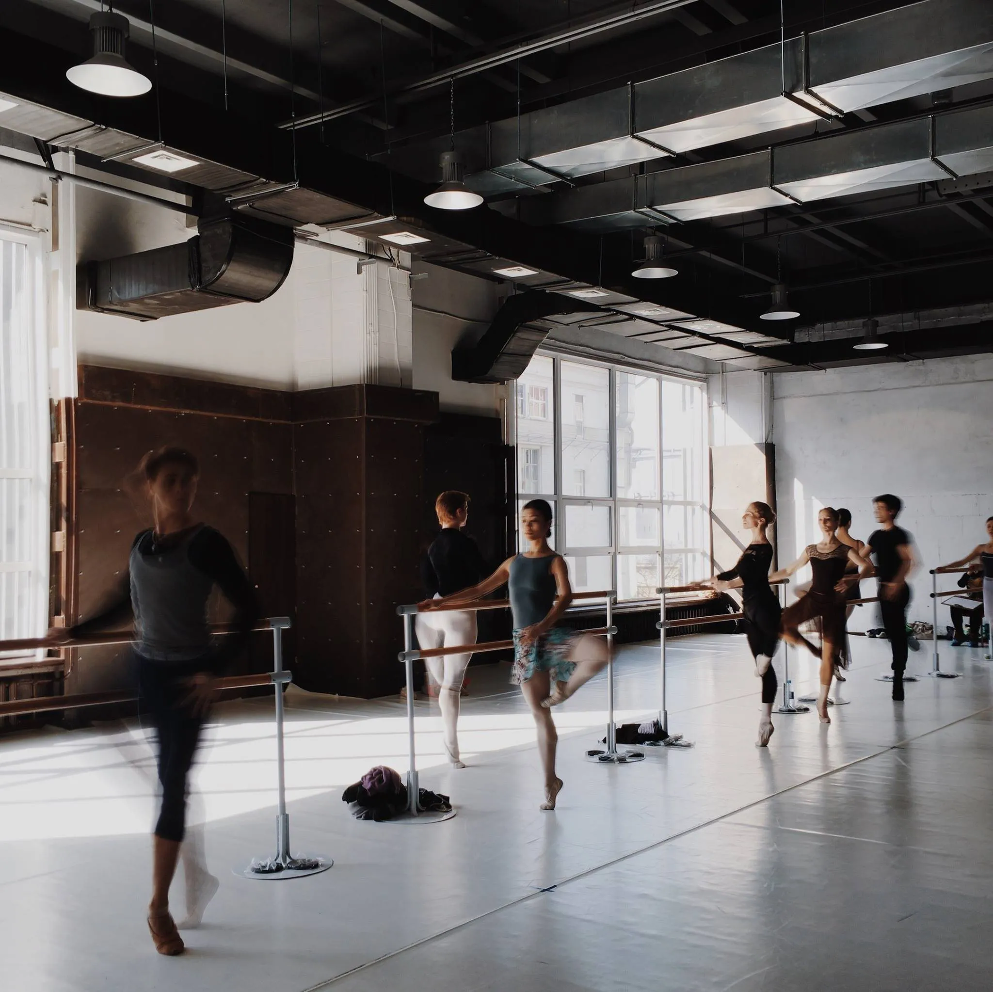 Class at the barre